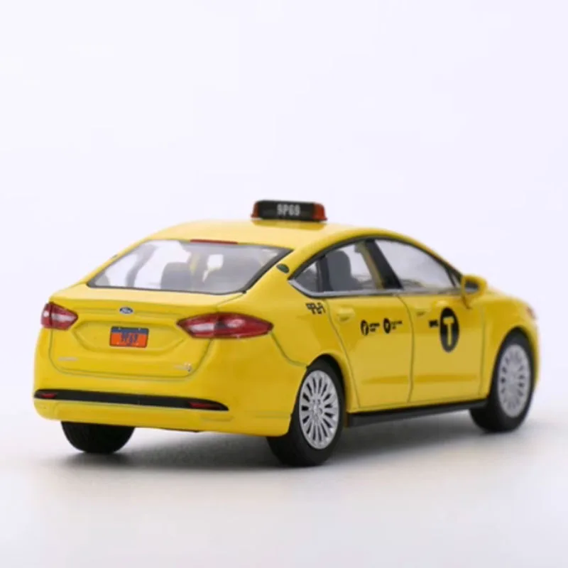 Yellow Ford Mondeo 1:64 Scale Diecast Model 2 Yellow Ford Mondeo 1:64 Scale Diecast Model - Image 2