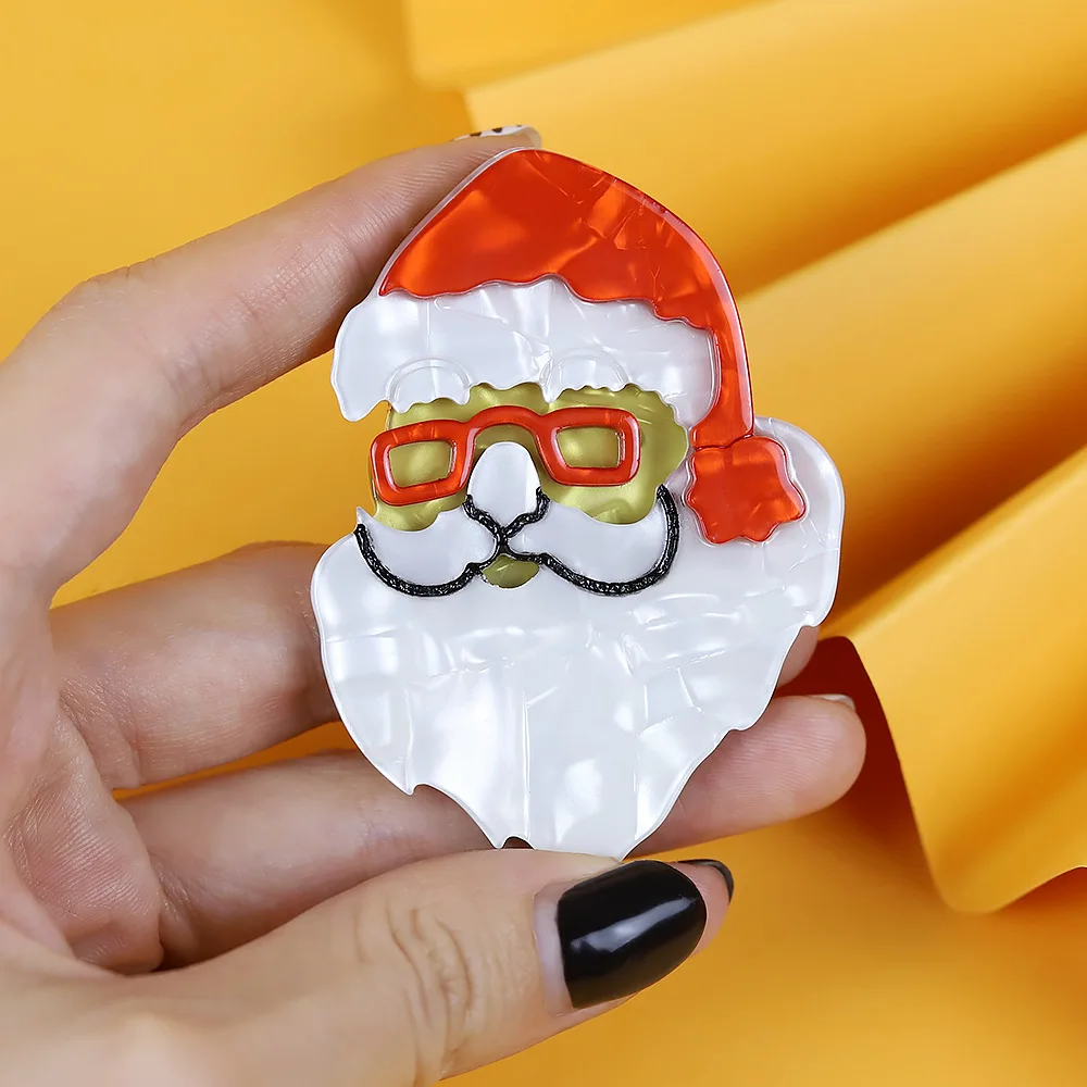 Festive Handmade Santa Brooch for Clothing 4 Festive Handmade Santa Brooch for Clothing - Image 4