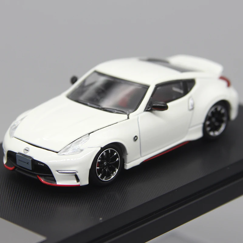 Nissan Fairlady Z 370Z 1:64 Die-Cast Model 7 Nissan Fairlady Z 370Z 1:64 Die-Cast Model - Image 7