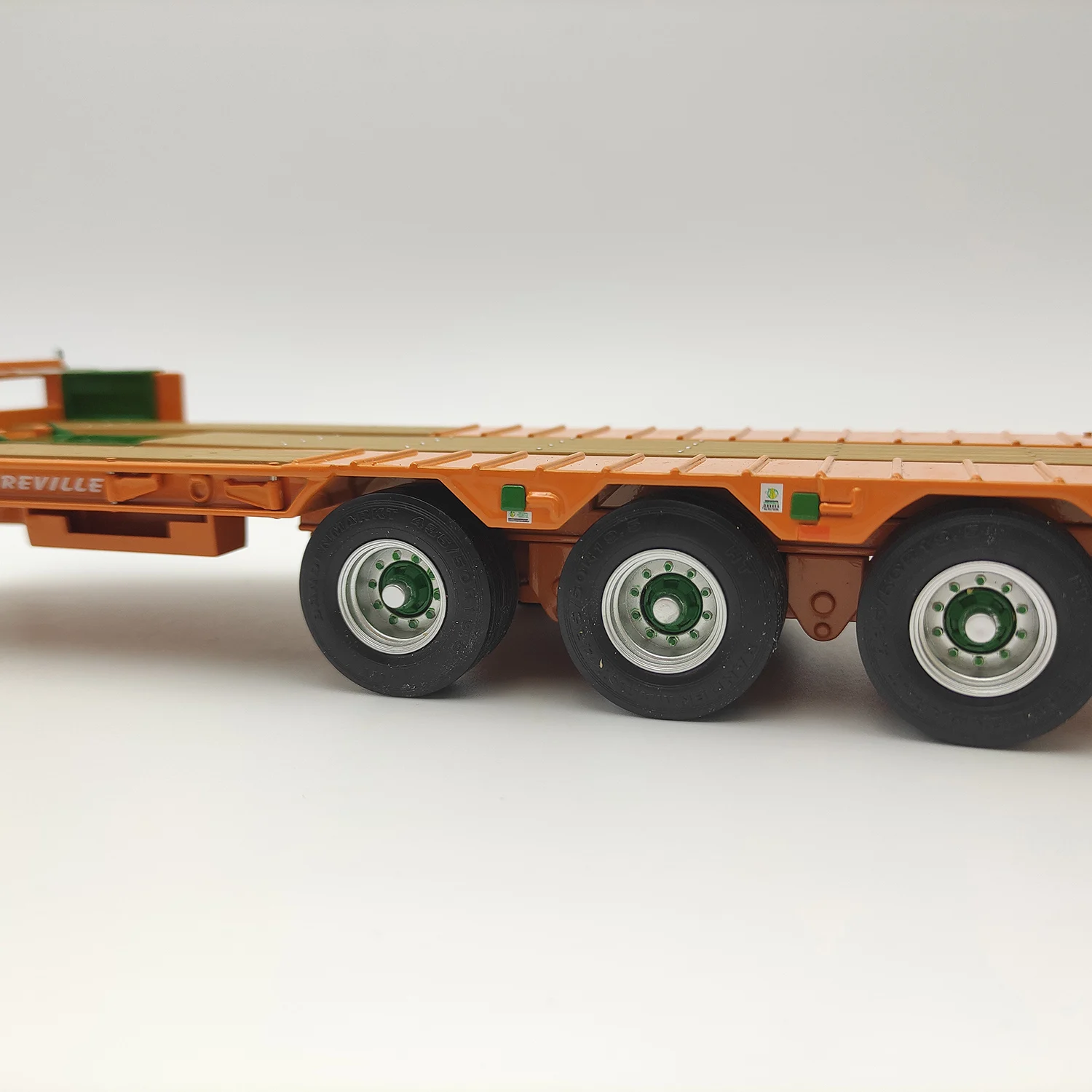 1:32 Scale UH Dangreville Trailer Model 3 1:32 Scale UH Dangreville Trailer Model - Image 3