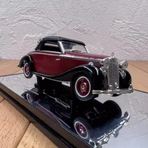 Vintage 1950 Mercedes 170S Model by Welly 12 Sefce7685cac141d98bc90be01bb38b41o