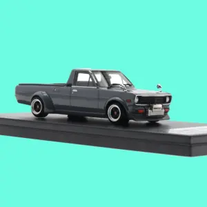Nostalgia Scale 1:43 Car Model Toys Retro SUNNY TRUCK 1997 Style Car Collection Model Die Casting Craft Toy Gift Decoration