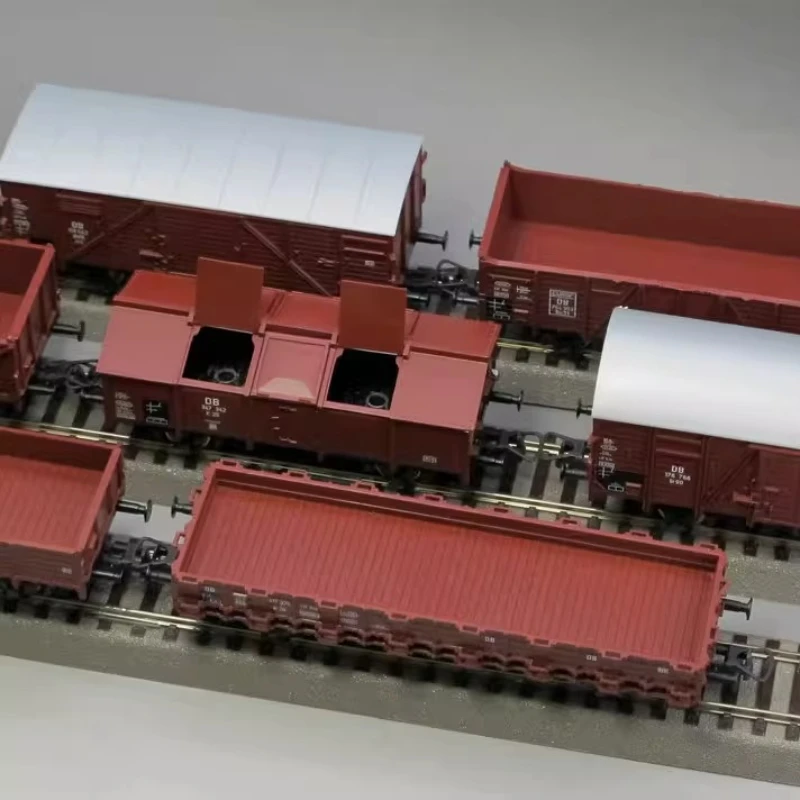 Vintage ROCO HO Fourth-Gen Freight Car Set 5 Vintage ROCO HO Fourth-Gen Freight Car Set - Image 5