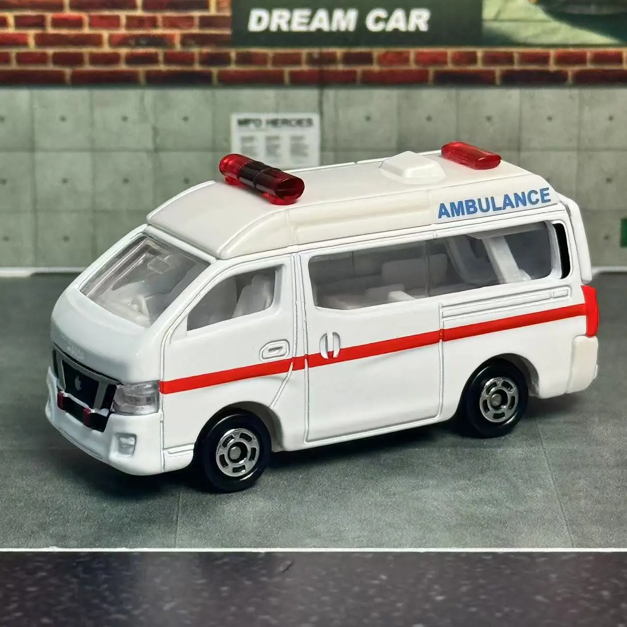 Takara Tomy Nissan NV350 Ambulance Model 1:64 Scale 4 Takara Tomy Nissan NV350 Ambulance Model 1:64 Scale - Image 4