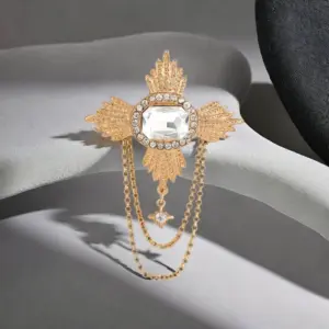 Vintage Gold Wing Brooch with Crystal Star 9 Sf12e98e267054660b68de548dd2778dej