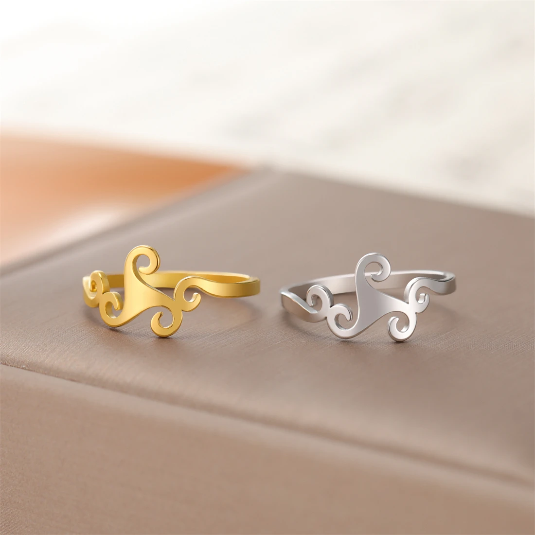 Stainless Steel Unisex Triskele Ring 5 Stainless Steel Unisex Triskele Ring - Image 5