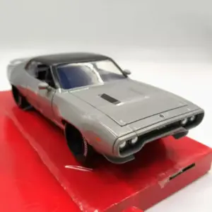 1:24 Plymouth GTX Diecast Model 9 Sf34a6ac93a1846409c337cf14b9dc990C