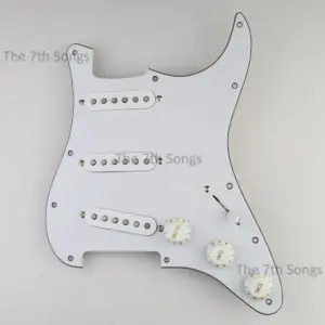 Vintage '69 Strat Pickguard with Three Single-Coil Pickups 18 Sf4e1862027144dafa416ea04b05f1701u 2