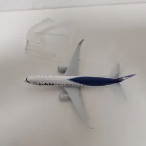 B787 Chile LAN Diecast Model Aircraft 16cm 9 Sf4f181ea278446a592f33c3f471f68adM