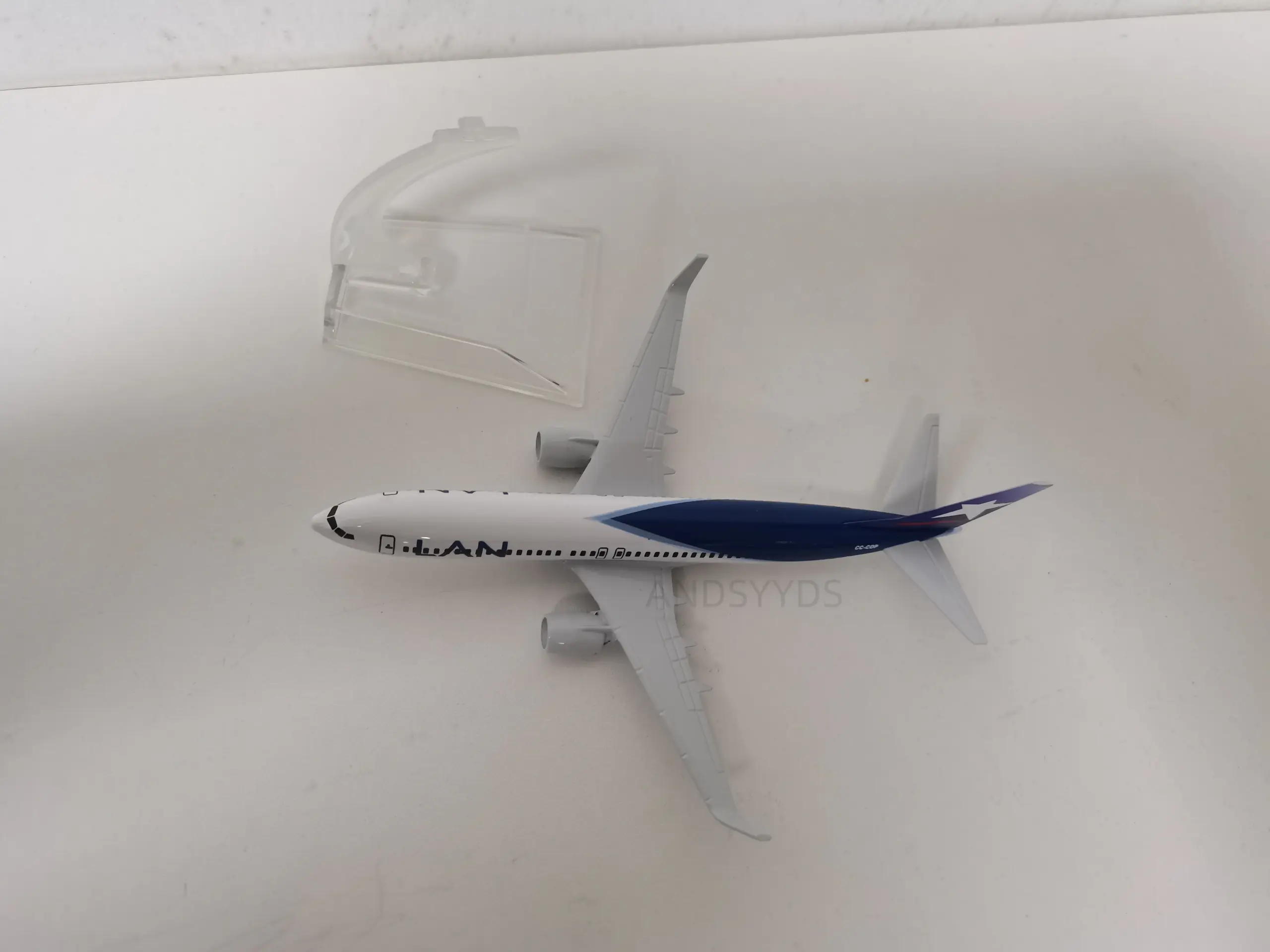 B787 Chile LAN Diecast Model Aircraft 16cm 4 B787 Chile LAN Diecast Model Aircraft 16cm - Image 4