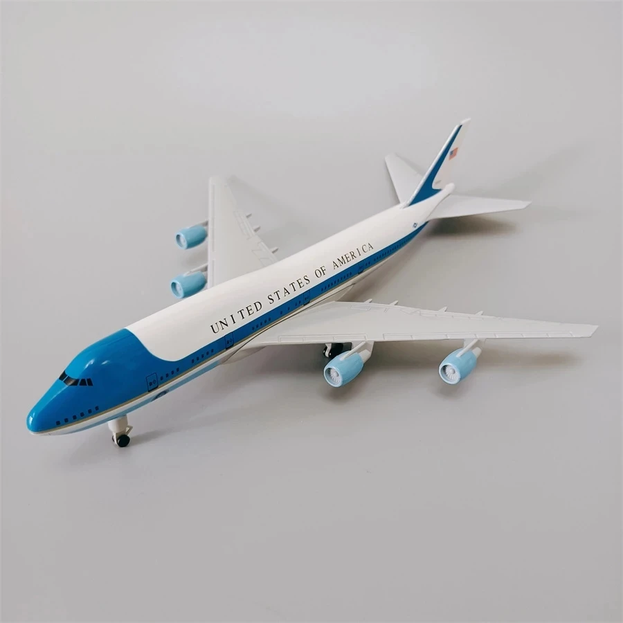 Air Force One 1:400 Scale Diecast Replica 6 Air Force One 1:400 Scale Diecast Replica - Image 6