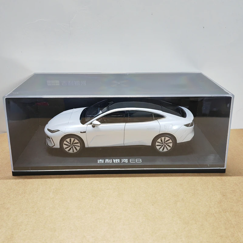 Geely Galaxy E8 Diecast Model 1:18 Scale 3 Geely Galaxy E8 Diecast Model 1:18 Scale - Image 3