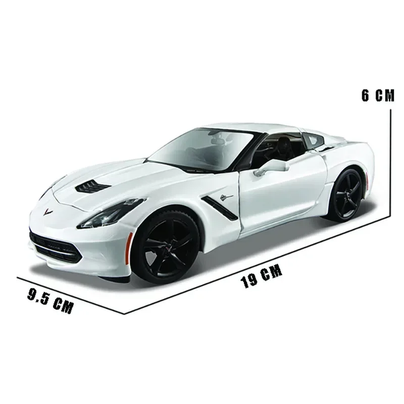 White 1:24 Diecast Chevrolet Corvette Model 6 White 1:24 Diecast Chevrolet Corvette Model - Image 6