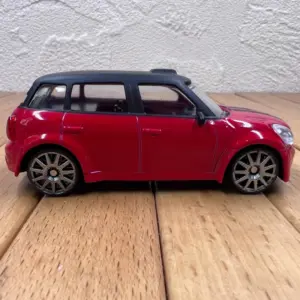 Red MINI Countryman 1:43 Diecast Model 10 Sf7c9719dc9dd4c9d8b5c694ddf432070A