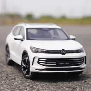 2025 VW Tiguan L PRO 1:18 Diecast Model 12 Sf83f7d1208914ad389531dcd0b946d0ap