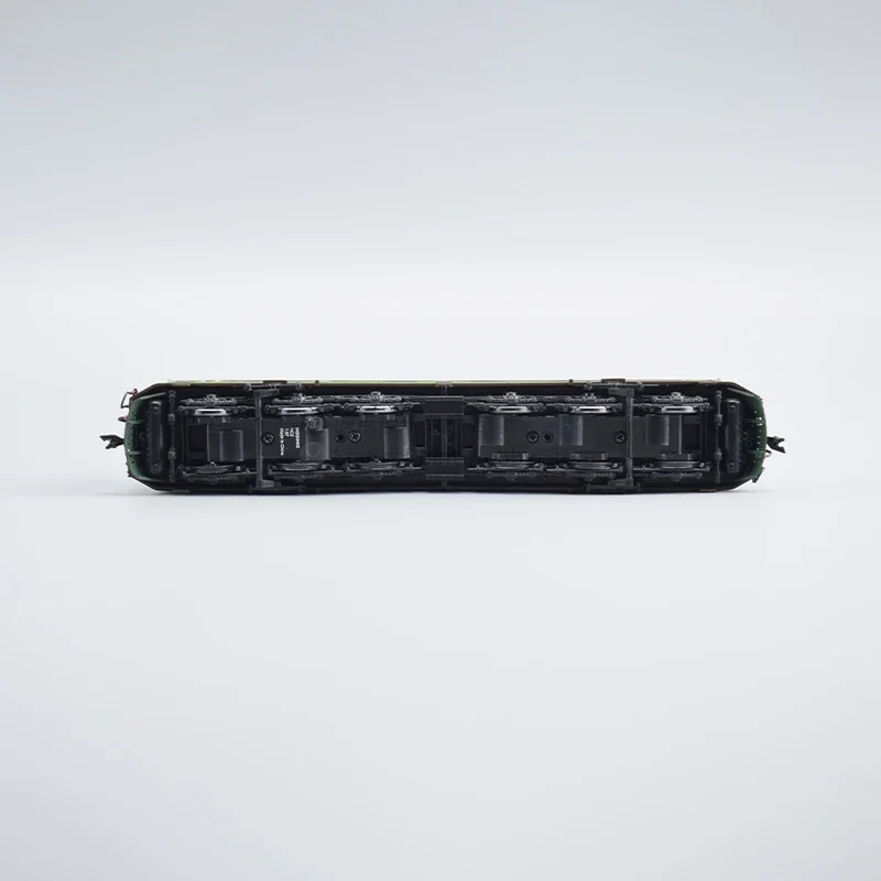 Russian CHS2 Model 1:87 Diecast Locomotive 6 Russian CHS2 Model 1:87 Diecast Locomotive - Image 6