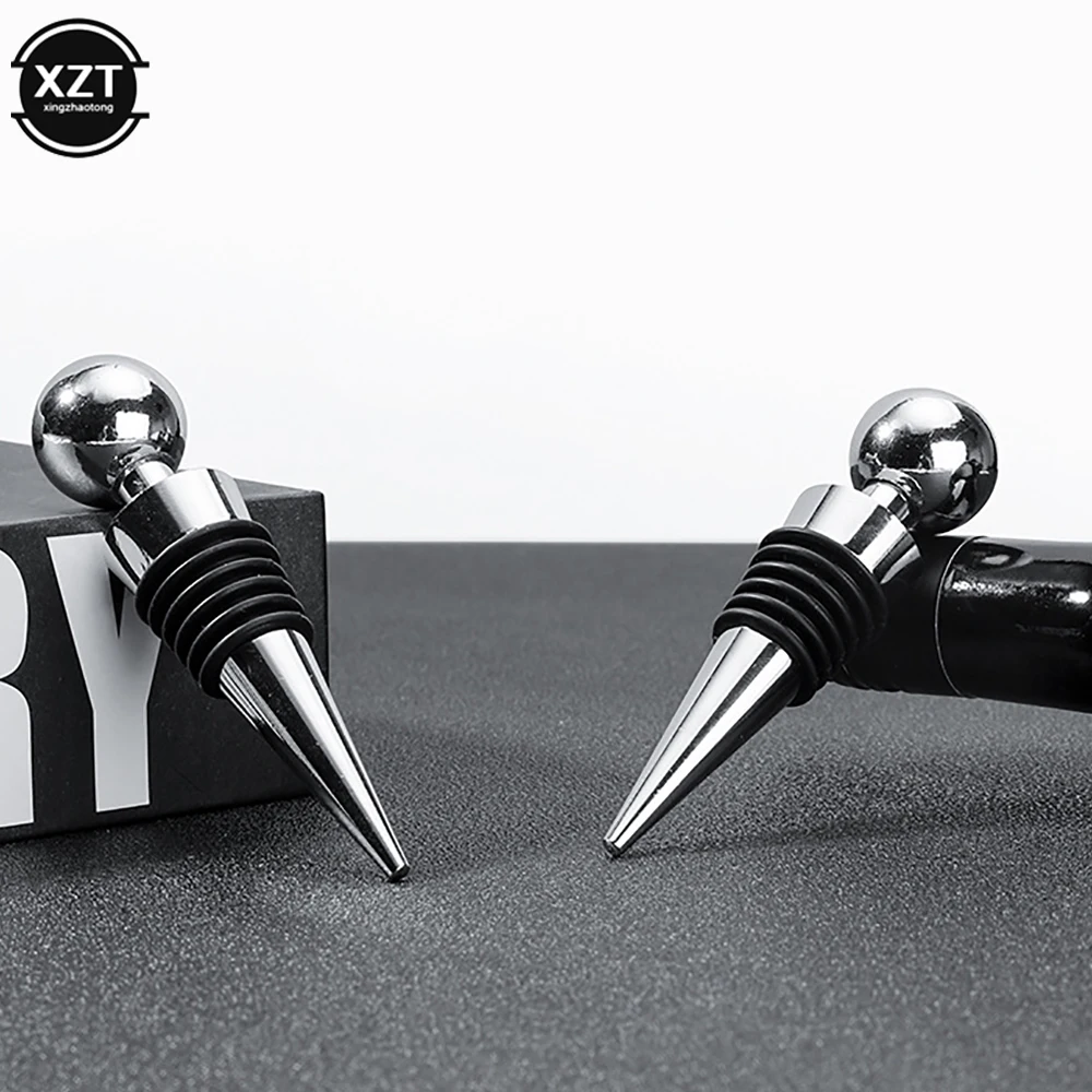 Elegant Vacuum Wine Stopper with Silver Finish 4 Elegant Vacuum Wine Stopper with Silver Finish - Image 4