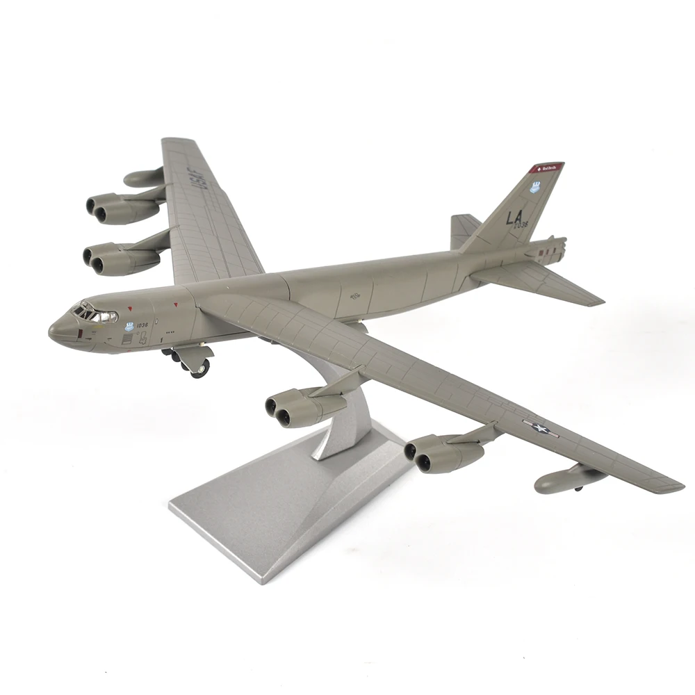 1/200 Scale Alloy B-52 Bomber Model 6 1/200 Scale Alloy B-52 Bomber Model - Image 6