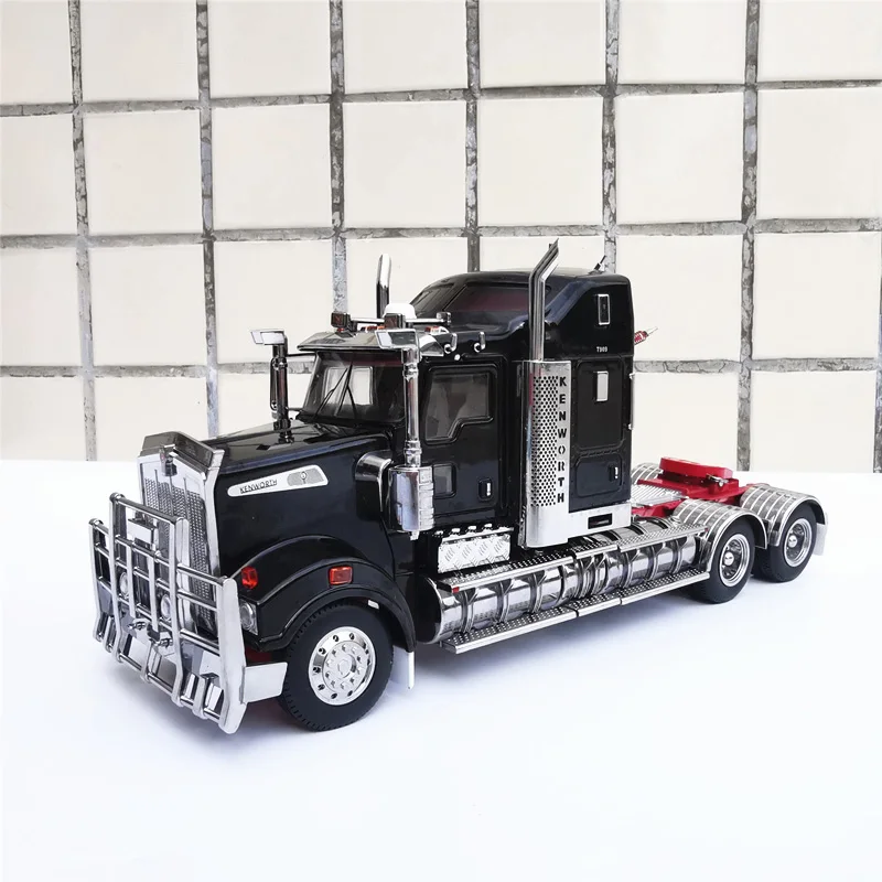 1:32 Alloy T909 Truck Head Diecast Model 2 1:32 Alloy T909 Truck Head Diecast Model - Image 2