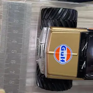 1971 Chevrolet K-10 Bigfoot Diecast Model in Gulf Livery 6 Sfb04754d798a426fad2d708bad27e510d