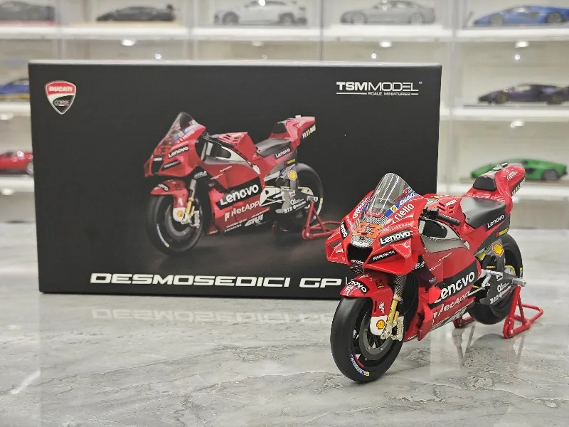 Ducati Desmosedici GP22 1:12 Die-Cast Model 6 Ducati Desmosedici GP22 1:12 Die-Cast Model - Image 6