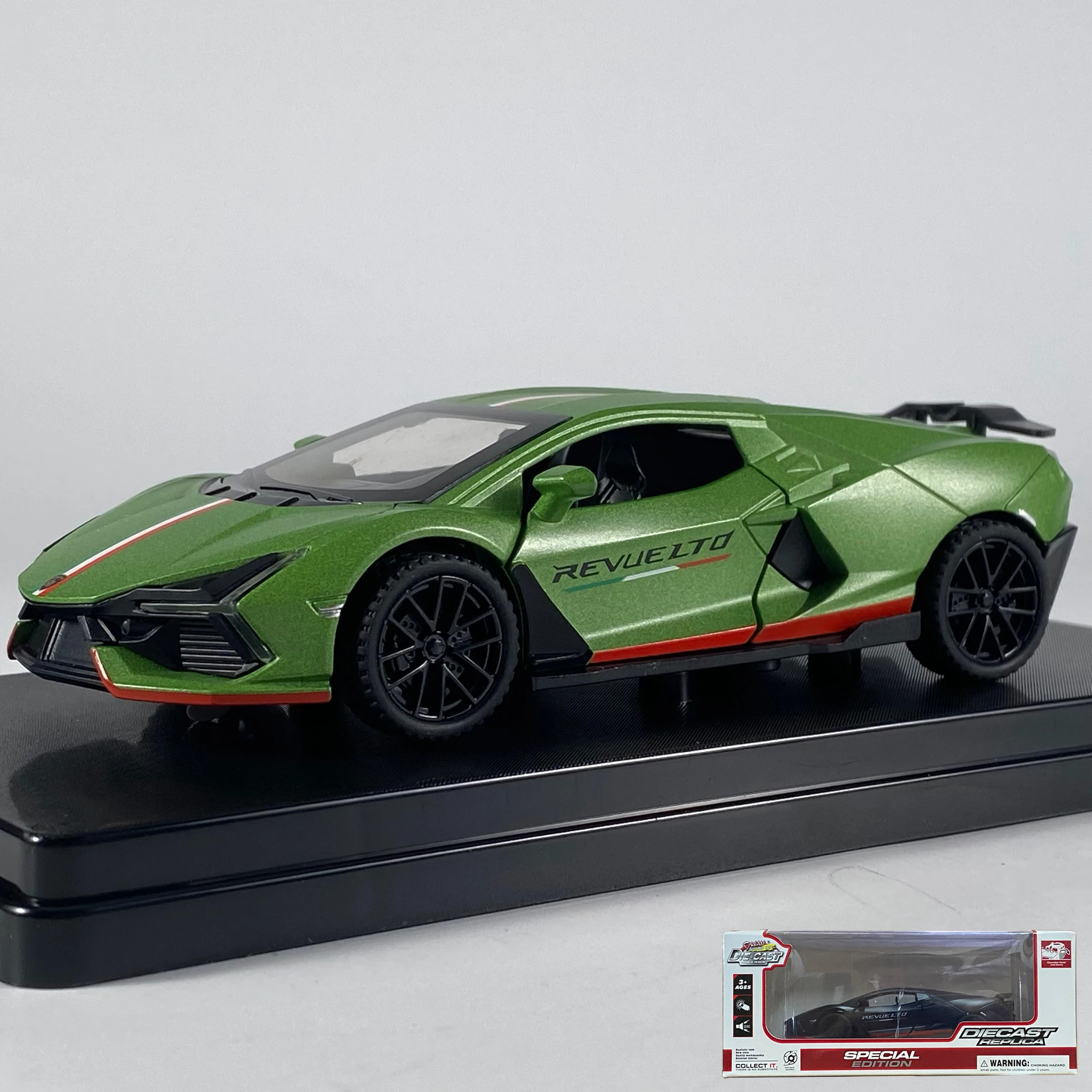 1:32 Scale Diecast Racing Car Model 8 1:32 Scale Diecast Racing Car Model - Image 8