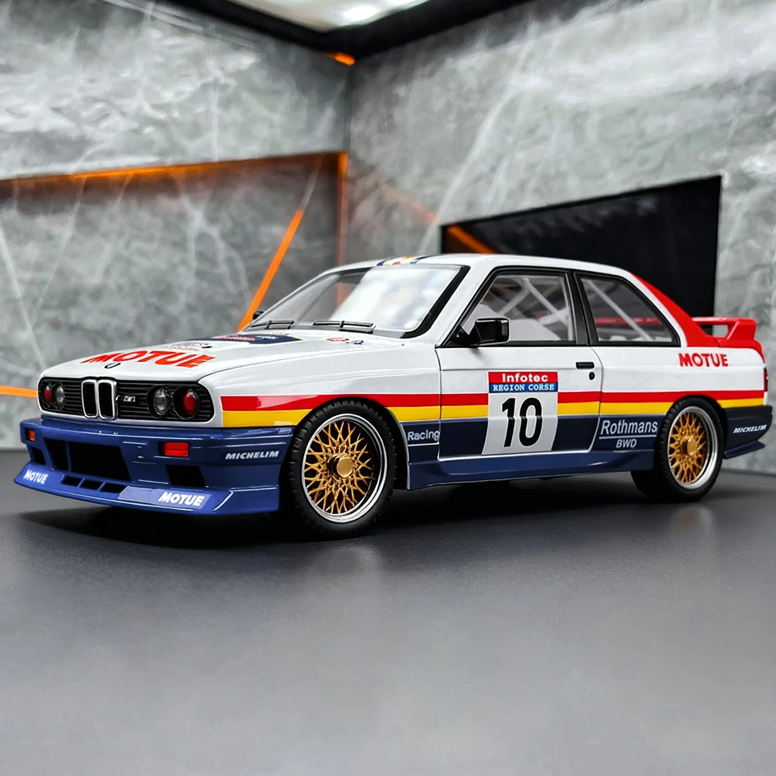 Purple BMW M3 Diecast Model Car 1:24 Scale 3 Purple BMW M3 Diecast Model Car 1:24 Scale - Image 3