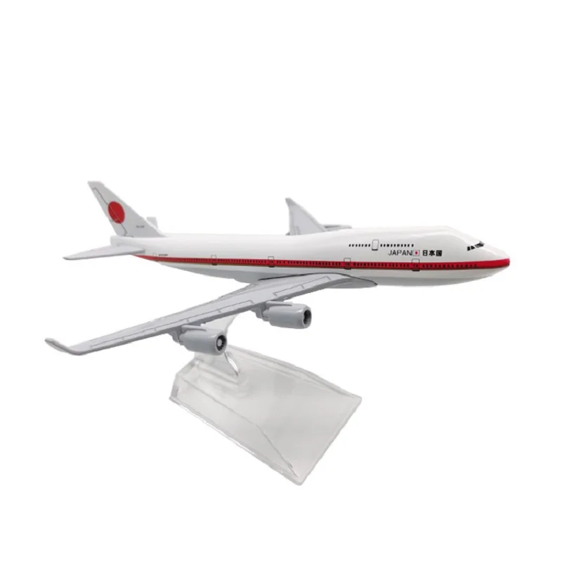 Japan President Airlines B747 Diecast Model 1:400 Scale 4 Japan President Airlines B747 Diecast Model 1:400 Scale - Image 4