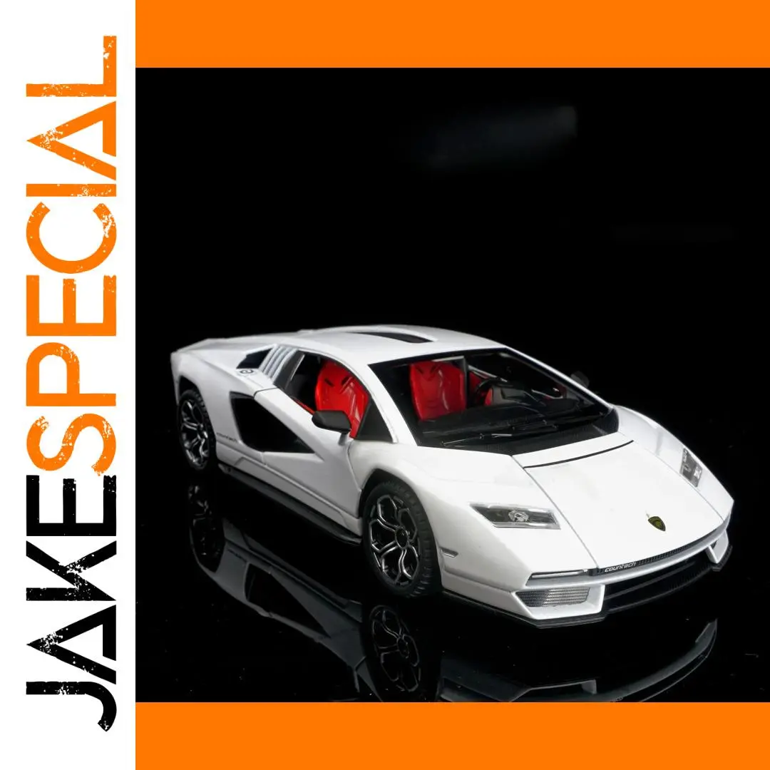 White 1/24 Scale Supercar Model by WELLY 1 White 1/24 Scale Supercar Model by WELLY