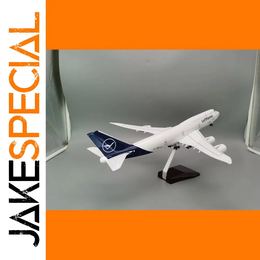 Lufthansa B747 1/150 Scale Aircraft Model 1 Lufthansa B747 1/150 Scale Aircraft Model