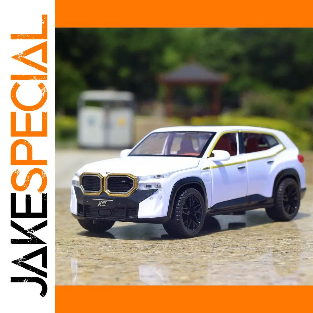 White 1:32 Scale Diecast Car Model for Collectors 1 White 1:32 Scale Diecast Car Model for Collectors