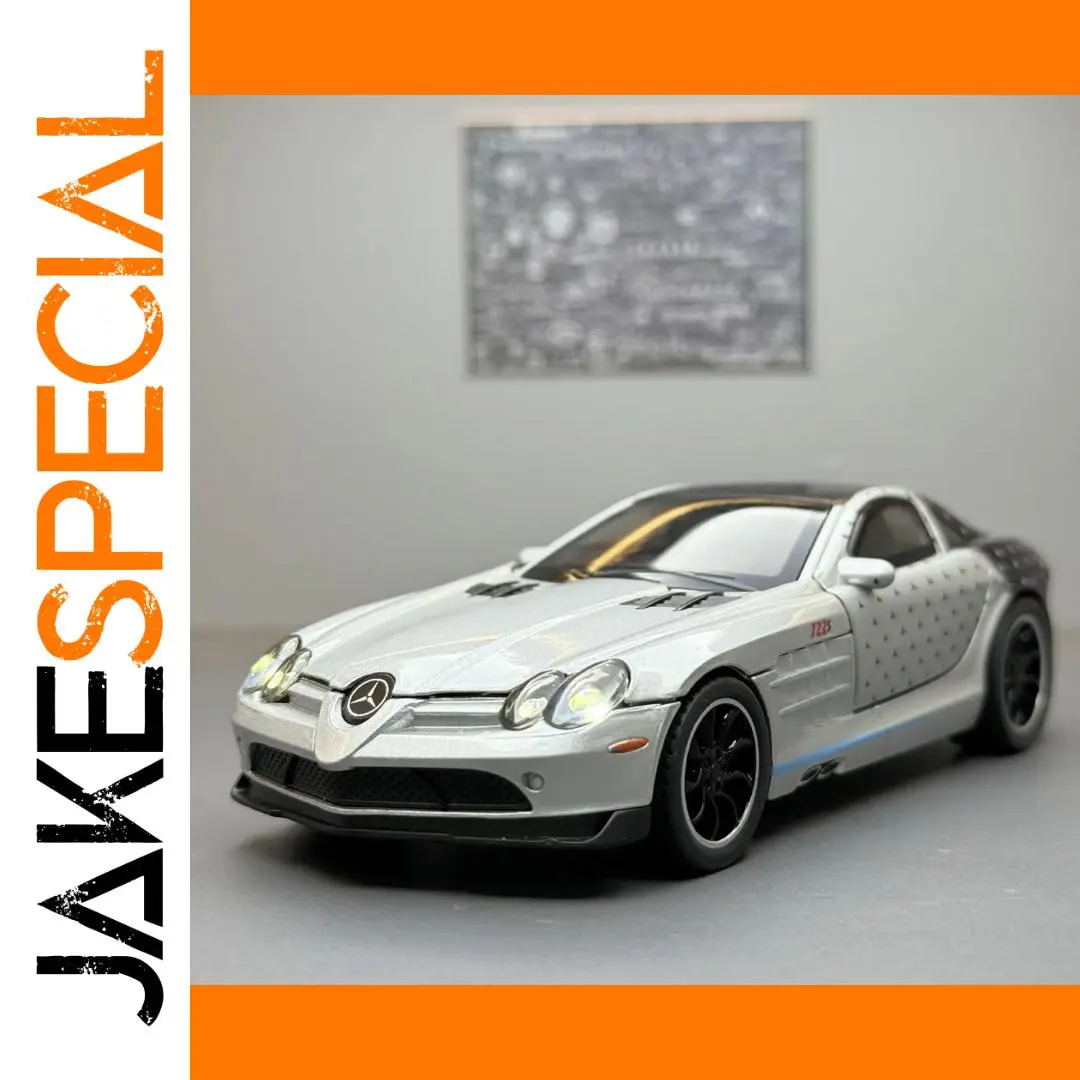 1/32 Scale Metal Sports Car Model in Silver 1 1/32 Scale Metal Sports Car Model in Silver