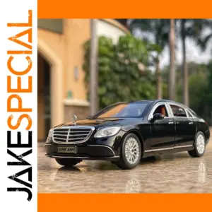 Maisto Mercedes-Benz E300 1:24 Scale Diecast Model