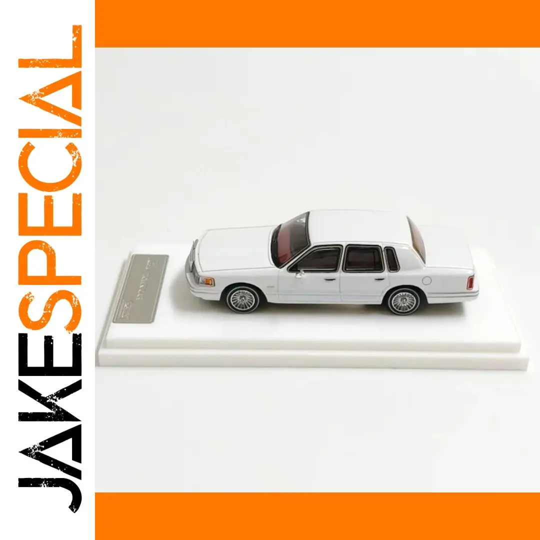 1992 Town Car Diecast Model in White 1 1992 Town Car Diecast Model in White