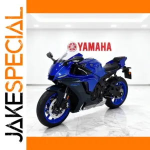 Yamaha YZF-R1 1:12 Scale Die-Cast Model