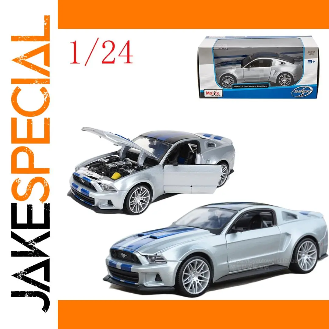 2014 Ford Mustang GT 1:24 Diecast Model in Silver 1 2014 Ford Mustang GT 1:24 Diecast Model in Silver