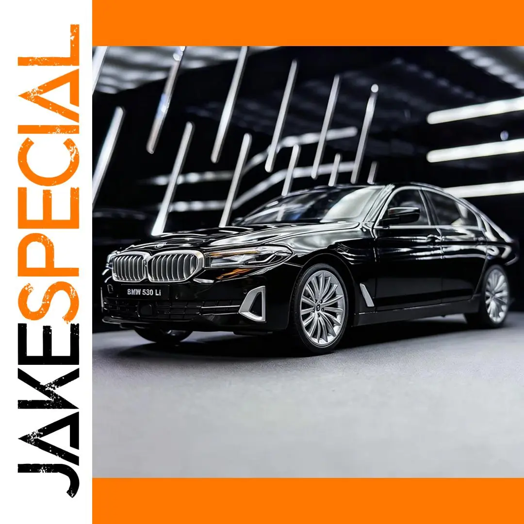 BMW 5 Series 530i 1:18 Scale Diecast Model 1 BMW 5 Series 530i 1:18 Scale Diecast Model