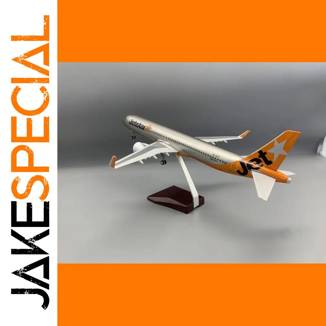 Jetstar Airbus A321 1/100 Scale Model 1 Jetstar Airbus A321 1/100 Scale Model