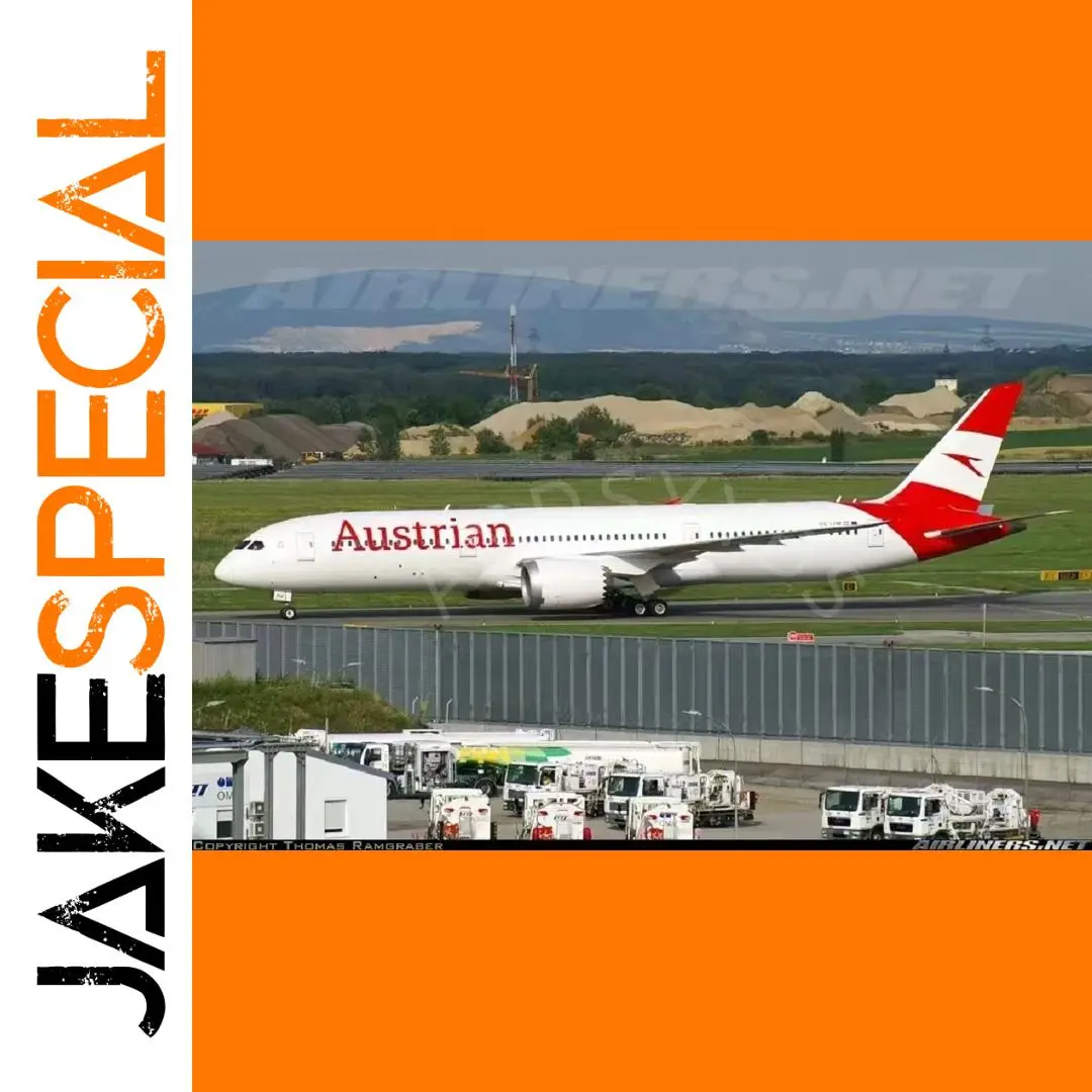 Austrian Boeing B787 Model 1:130 Scale with LED Light 1 Austrian Boeing B787 Model 1:130 Scale with LED Light