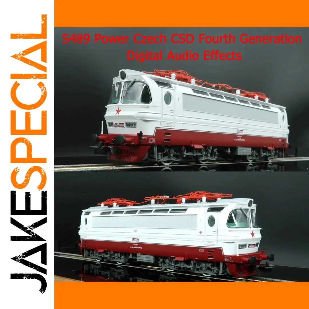 Czech CSD HO Train Model in Red and White 1 Czech CSD HO Train Model in Red and White