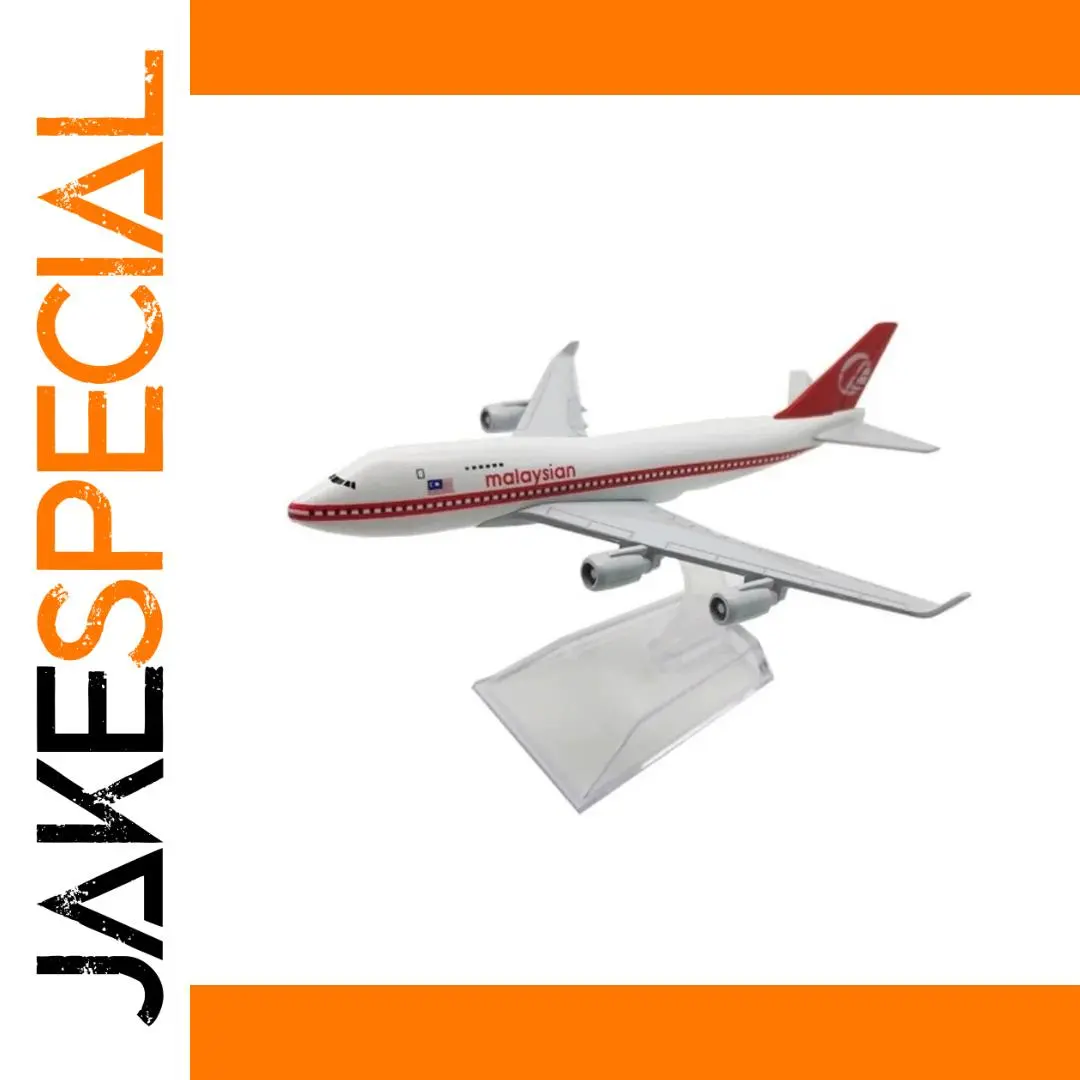 Malaysia Airways Boeing B747 Model 1/400 Scale 1 Malaysia Airways Boeing B747 Model 1/400 Scale