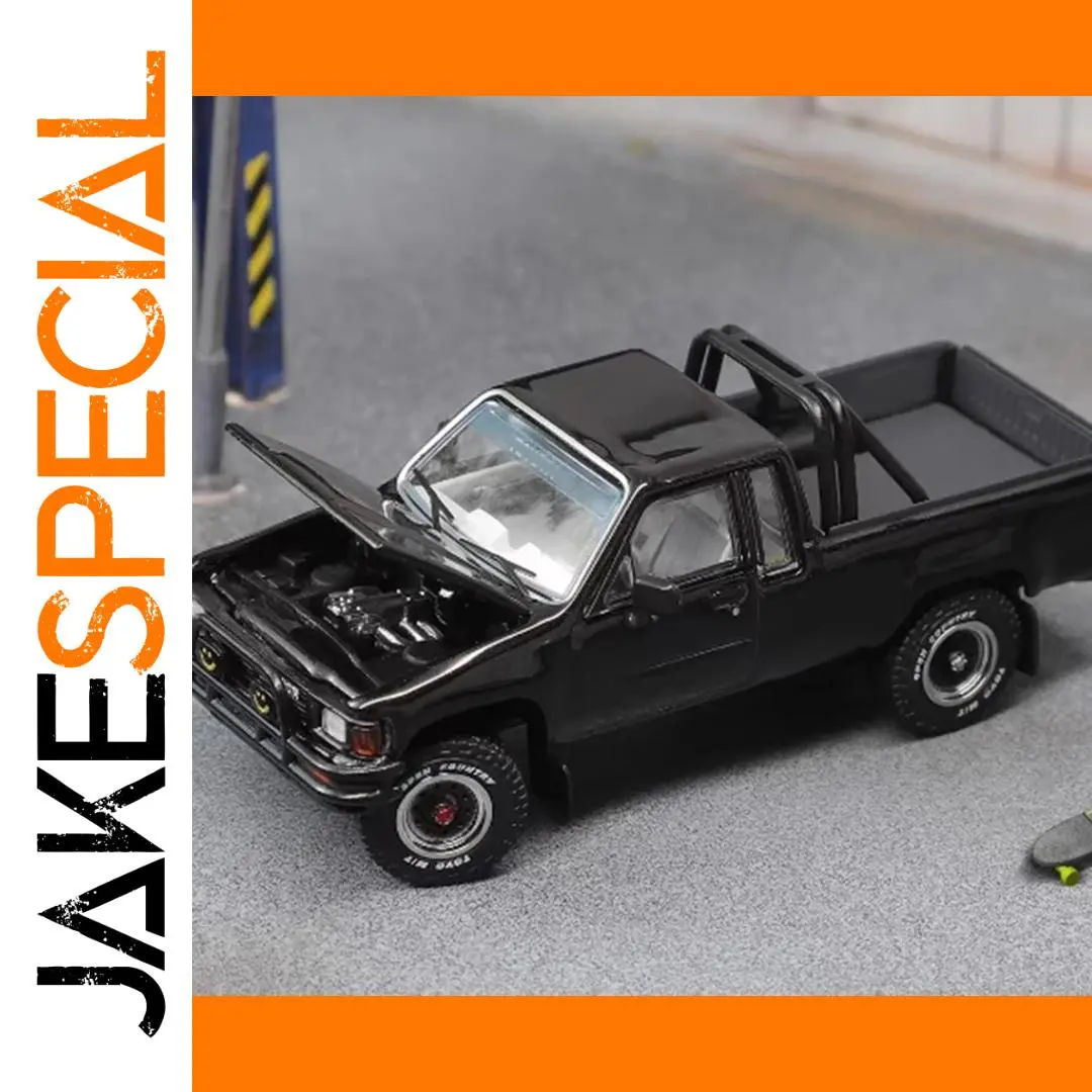 1/64 Scale Toyota Hilux SR5 Diecast Model 1 1/64 Scale Toyota Hilux SR5 Diecast Model