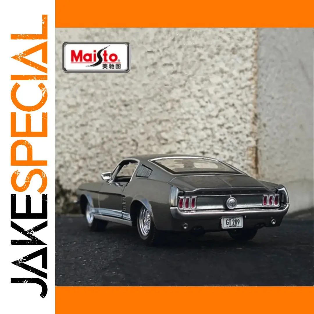1967 Ford Mustang GT 1:24 Diecast Model 1 1967 Ford Mustang GT 1:24 Diecast Model