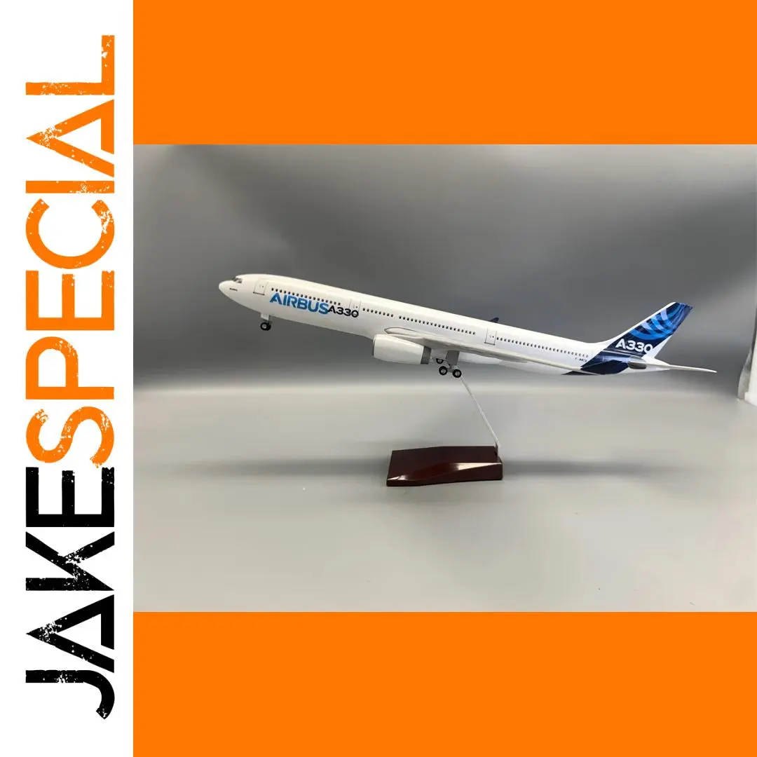 Airbus A330 1/135 Scale Model by Airways 1 Airbus A330 1/135 Scale Model by Airways