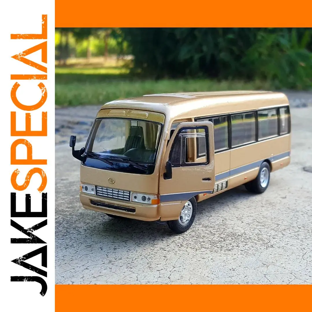 1:32 Diecast Bus Model with Light & Sound 1 1:32 Diecast Bus Model with Light & Sound