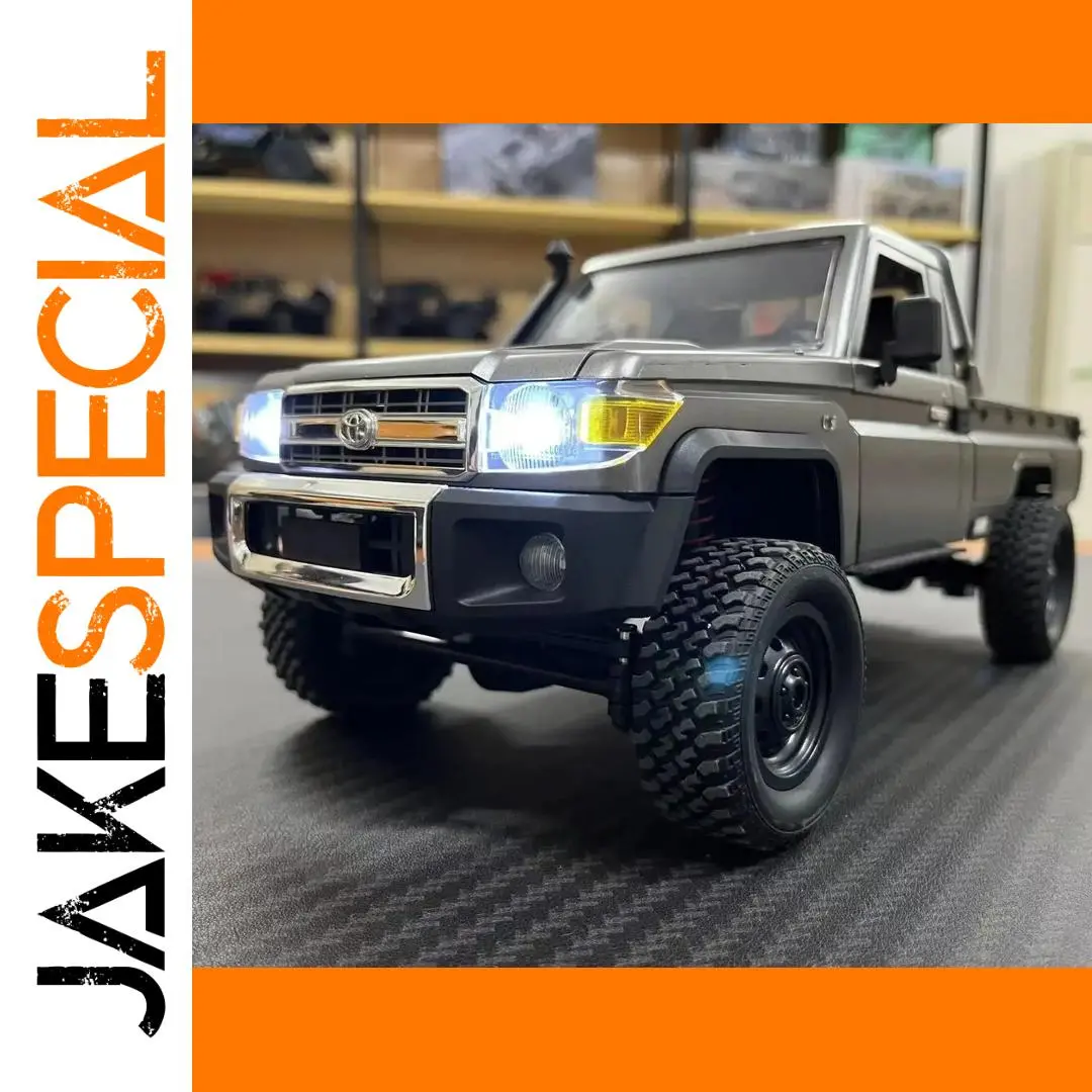 1/12 Scale RC Pickup Truck with LED Lights 1 1/12 Scale RC Pickup Truck with LED Lights