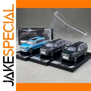 Miniature 1:64 Lincoln Navigator Model by Maisto