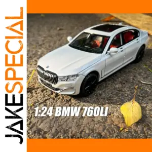 Miniature BMW 7 Series Sedan 1:24 Diecast Model