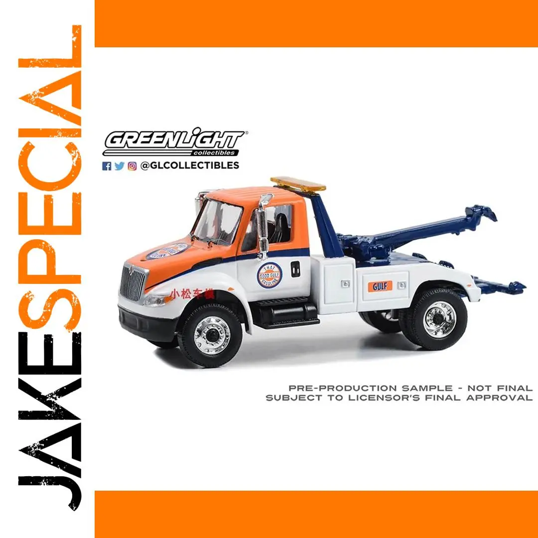 International Durastar Tow Truck Diecast Model 1:64 Scale 1 International Durastar Tow Truck Diecast Model 1:64 Scale