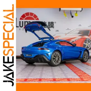 1:24 Aston Martin Vantage V12 Diecast Model